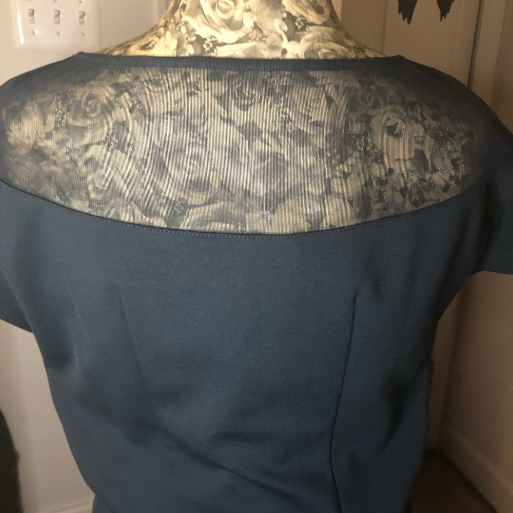 Dress - Picture 4 of 6
